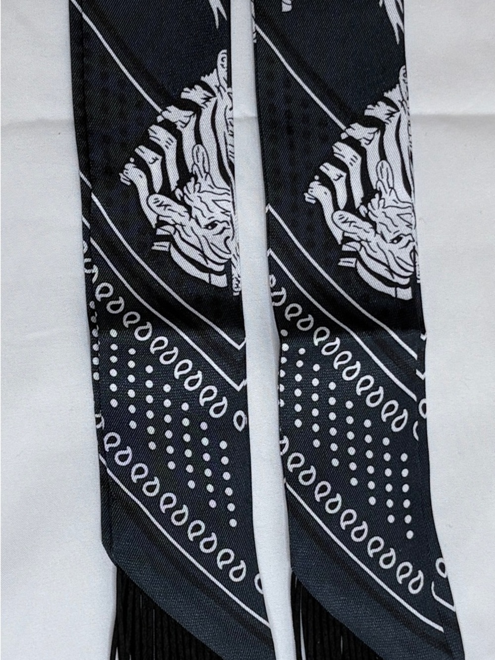 Fringe Handbag Wraps in Black Fringe /Zebra Print - Picture 3 of 7